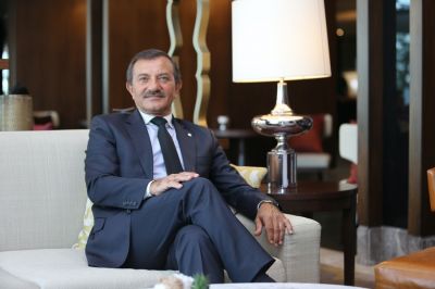 PLASFED BAŞKANI ÖMER KARADENİZ: “ÜRETMEYİ ÇOK İYİ BİLEN BİR TOPLUMUZ” , “TÜRKİYE, BİR ÜRETİM ÜSSÜ HALİNE GELEBİLİR”