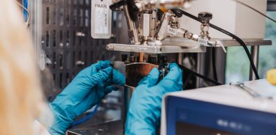 HAMMADDE OLARAK CO₂: YENİ SÜREÇ, İKLİM GAZINI KİMYA ENDÜSTRİSİ İÇİN KULLANILABİLİR HALE GETİRİYOR